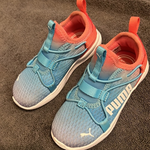 Cute colorful Pumas - Picture 2 of 4